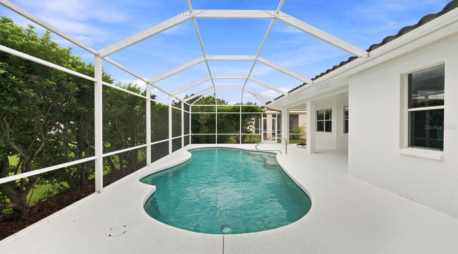 Sarasota, Florida 34243, 4 Bedroom Bedrooms, ,2 Bathroombathrooms,Residential,For Sale,Chaparral,0,Mfra4702439