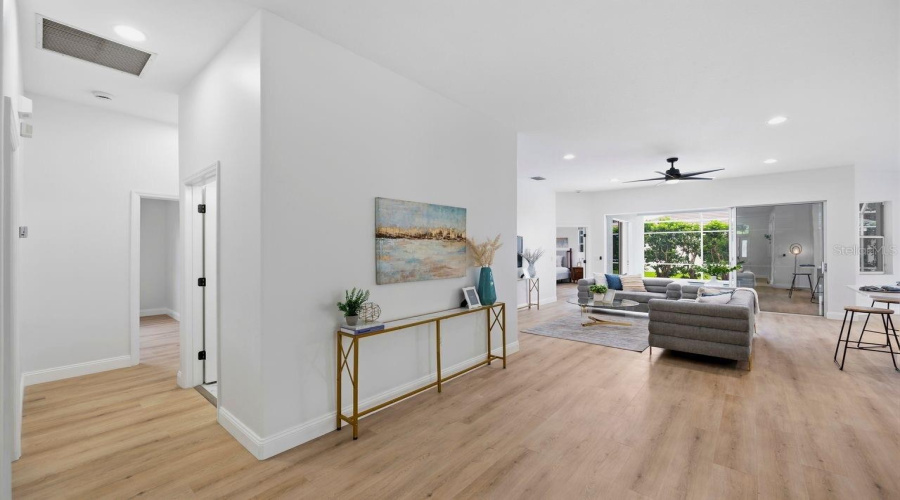 Sarasota, Florida 34243, 4 Bedroom Bedrooms, ,2 Bathroombathrooms,Residential,For Sale,Chaparral,0,Mfra4702439