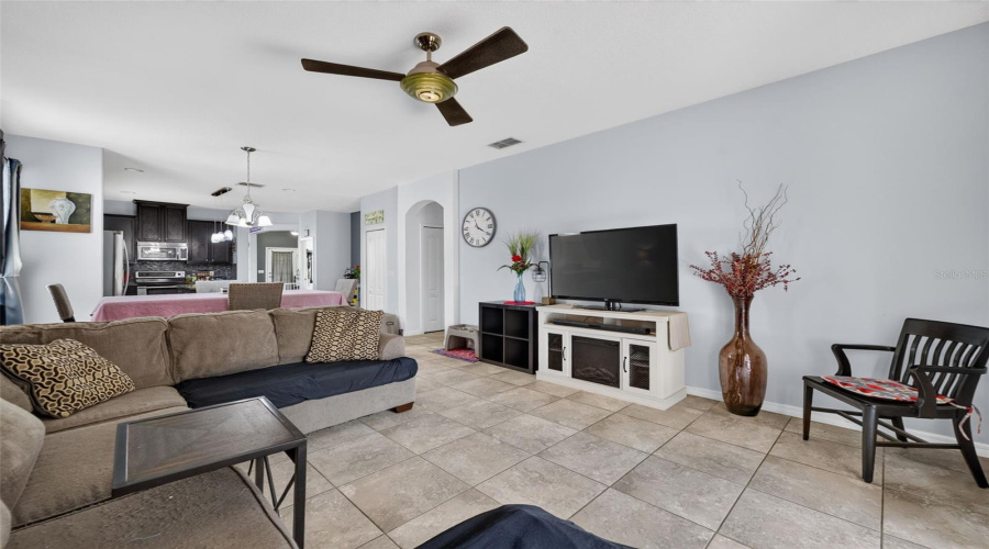 Orlando, Florida 32824, 3 Bedroom Bedrooms, ,2 Bathroombathrooms,Residential,For Sale,Old Plantation,0,Mfro6427236