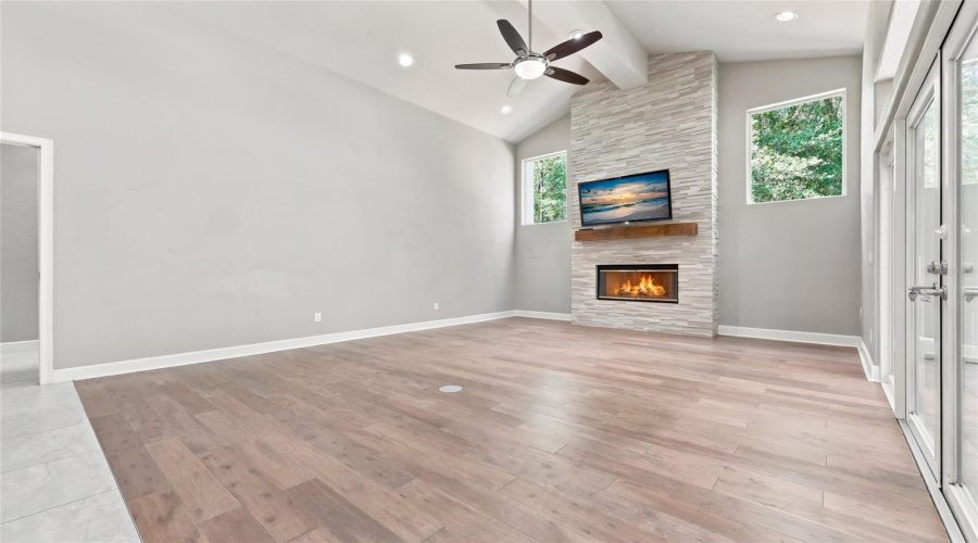 Family Room With Fp