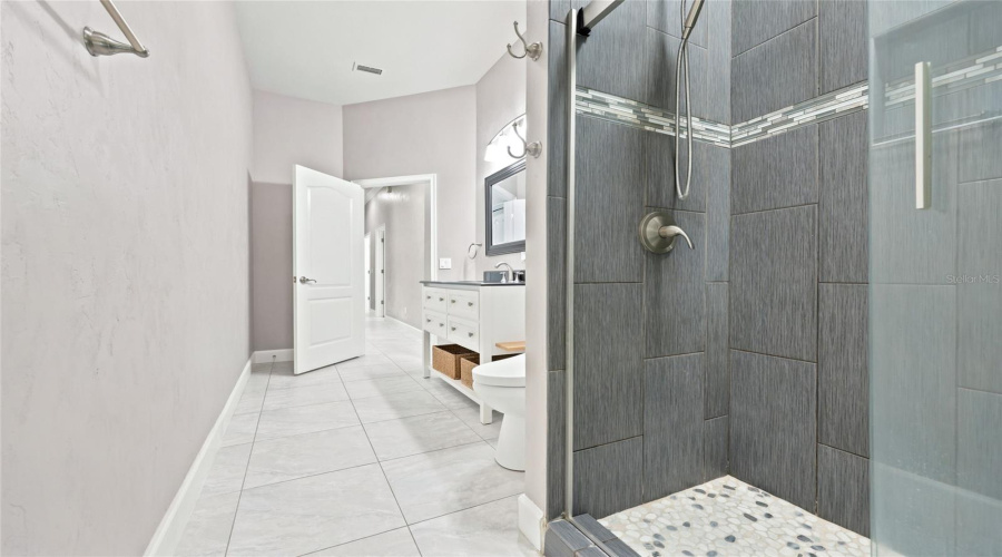 Guest Bathroom 1