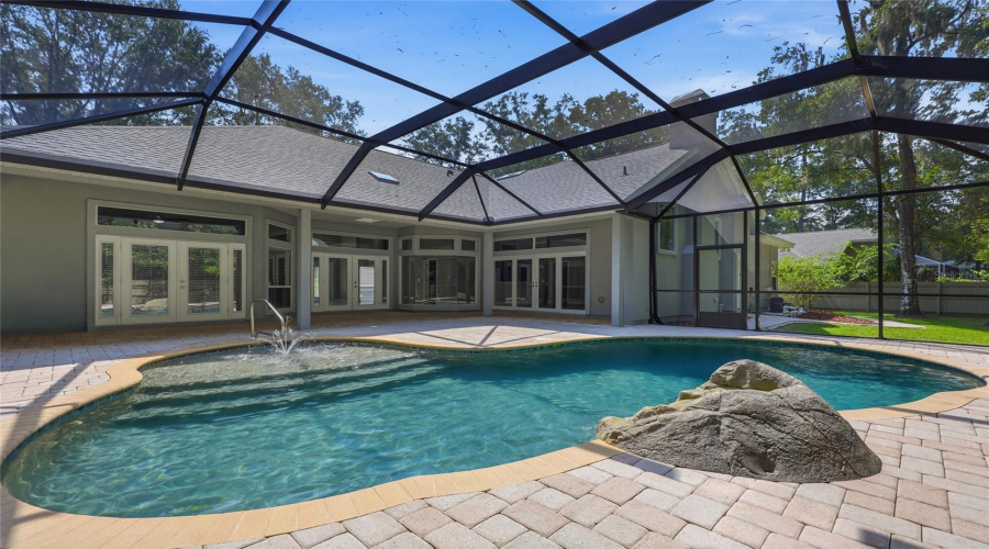 Screened Pool