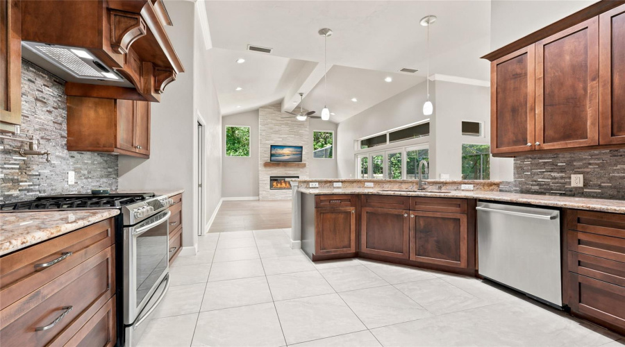 Gainesville, Florida 32608, 4 Bedroom Bedrooms, ,3 Bathroombathrooms,Residential,For Sale,91St,0,Mfrgc543028