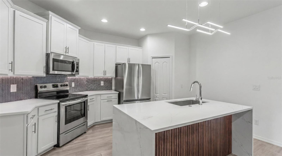 Lakeland, Florida 33813, 3 Bedroom Bedrooms, ,2 Bathroombathrooms,Residential,For Sale,Pintail,0,Mfrl4962896