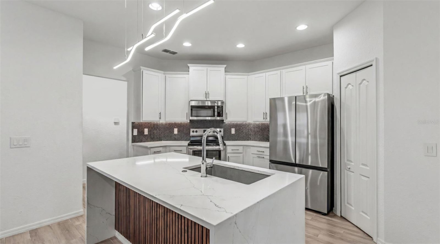 Lakeland, Florida 33813, 3 Bedroom Bedrooms, ,2 Bathroombathrooms,Residential,For Sale,Pintail,0,Mfrl4962896