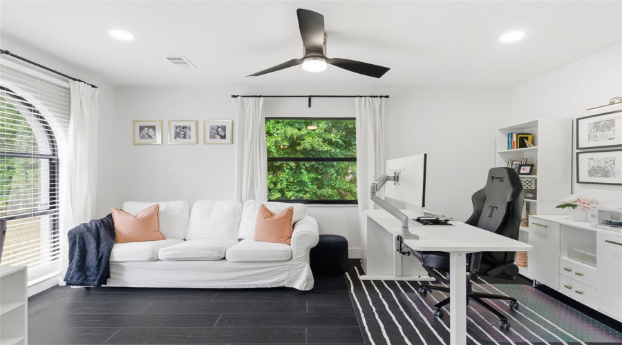 Office/Den/Loft
