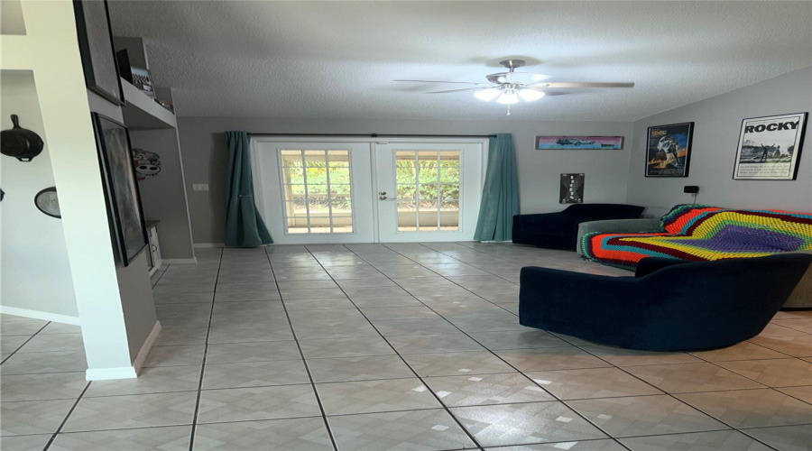 Deltona, Florida 32738, 3 Bedroom Bedrooms, ,2 Bathroombathrooms,Residential,For Sale,Courtland,0,Mfrfc320909