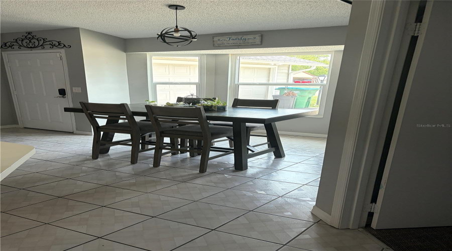 Deltona, Florida 32738, 3 Bedroom Bedrooms, ,2 Bathroombathrooms,Residential,For Sale,Courtland,0,Mfrfc320909