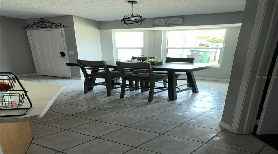 Deltona, Florida 32738, 3 Bedroom Bedrooms, ,2 Bathroombathrooms,Residential,For Sale,Courtland,0,Mfrfc320909