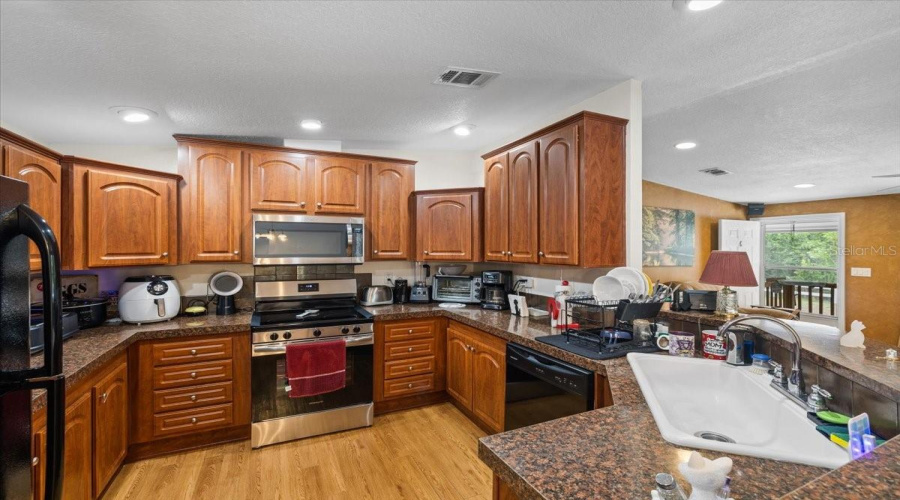 Spring Hill, Florida 34610, 3 Bedroom Bedrooms, ,2 Bathroombathrooms,Residential,For Sale,Peace,0,Mfrtb8522005