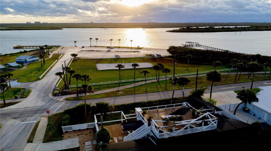Edgewater, Florida 32132, 3 Bedroom Bedrooms, ,3 Bathroombathrooms,Residential,For Sale,Riverside,0,Mfro6403602