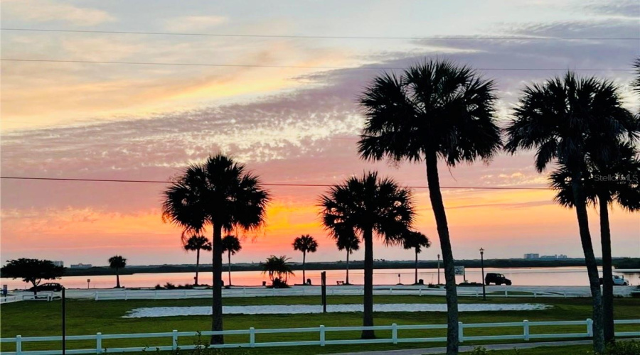 Edgewater, Florida 32132, 3 Bedroom Bedrooms, ,3 Bathroombathrooms,Residential,For Sale,Riverside,0,Mfro6403602