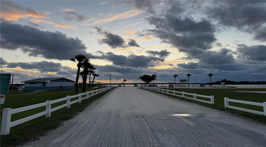 Edgewater, Florida 32132, 3 Bedroom Bedrooms, ,3 Bathroombathrooms,Residential,For Sale,Riverside,0,Mfro6403602
