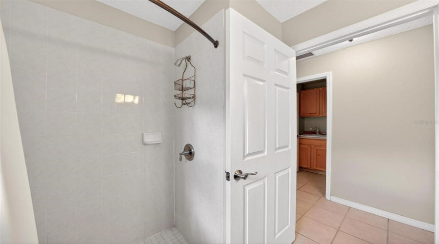 Lake Mary, Florida 32746, 4 Bedroom Bedrooms, ,3 Bathroombathrooms,Residential,For Sale,Pickfair,0,Mfro6389470