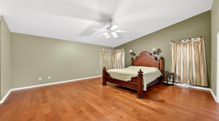 Lake Mary, Florida 32746, 4 Bedroom Bedrooms, ,3 Bathroombathrooms,Residential,For Sale,Pickfair,0,Mfro6389470