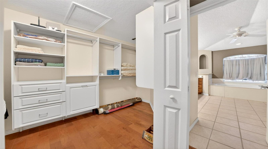 Lake Mary, Florida 32746, 4 Bedroom Bedrooms, ,3 Bathroombathrooms,Residential,For Sale,Pickfair,0,Mfro6389470