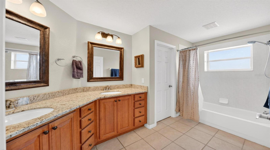Lake Mary, Florida 32746, 4 Bedroom Bedrooms, ,3 Bathroombathrooms,Residential,For Sale,Pickfair,0,Mfro6389470