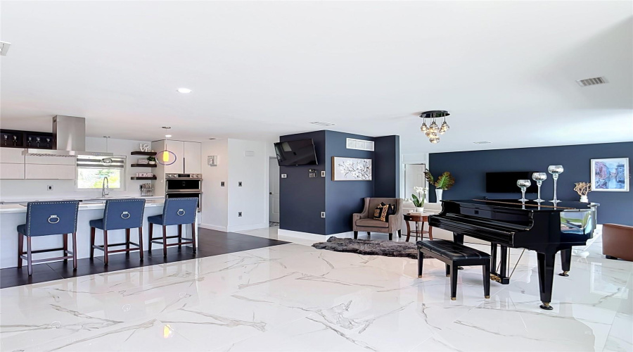 Port Charlotte, Florida 33952, 4 Bedroom Bedrooms, ,3 Bathroombathrooms,Residential,For Sale,Crews,0,Mfrd6148464
