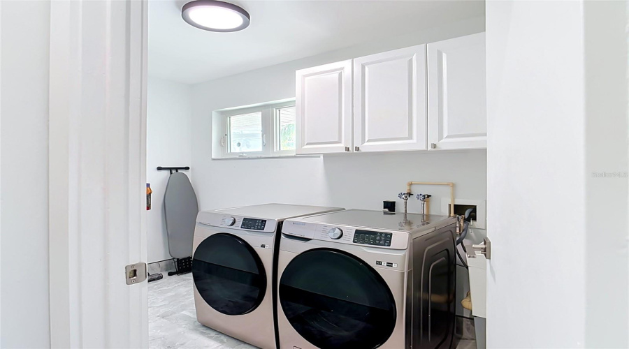 Port Charlotte, Florida 33952, 4 Bedroom Bedrooms, ,3 Bathroombathrooms,Residential,For Sale,Crews,0,Mfrd6148464