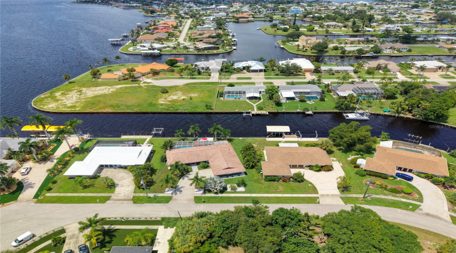 Port Charlotte, Florida 33952, 4 Bedroom Bedrooms, ,3 Bathroombathrooms,Residential,For Sale,Crews,0,Mfrd6148464