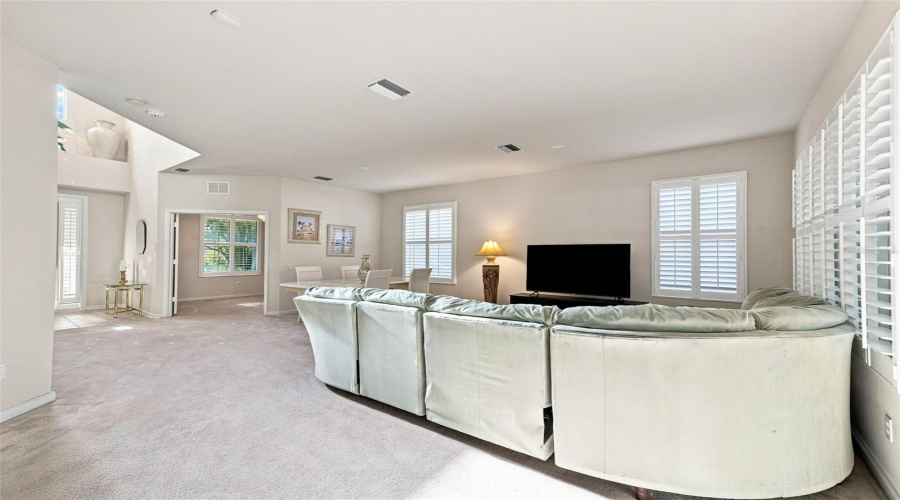 Brooksville, Florida 34604, 4 Bedroom Bedrooms, ,3 Bathroombathrooms,Residential,For Sale,Wake Robin,0,Mfrtb8538773