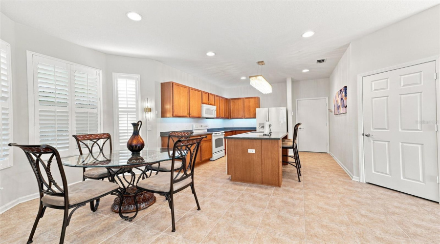 Brooksville, Florida 34604, 4 Bedroom Bedrooms, ,3 Bathroombathrooms,Residential,For Sale,Wake Robin,0,Mfrtb8538773