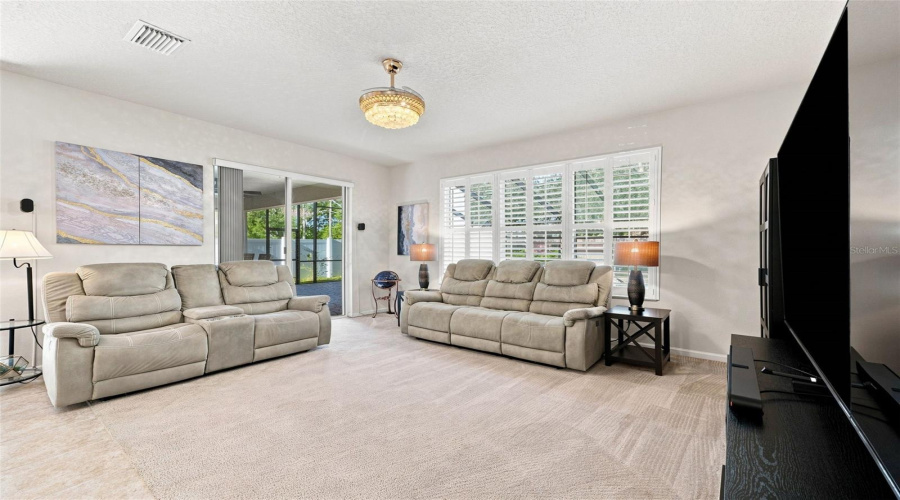 Brooksville, Florida 34604, 4 Bedroom Bedrooms, ,3 Bathroombathrooms,Residential,For Sale,Wake Robin,0,Mfrtb8538773