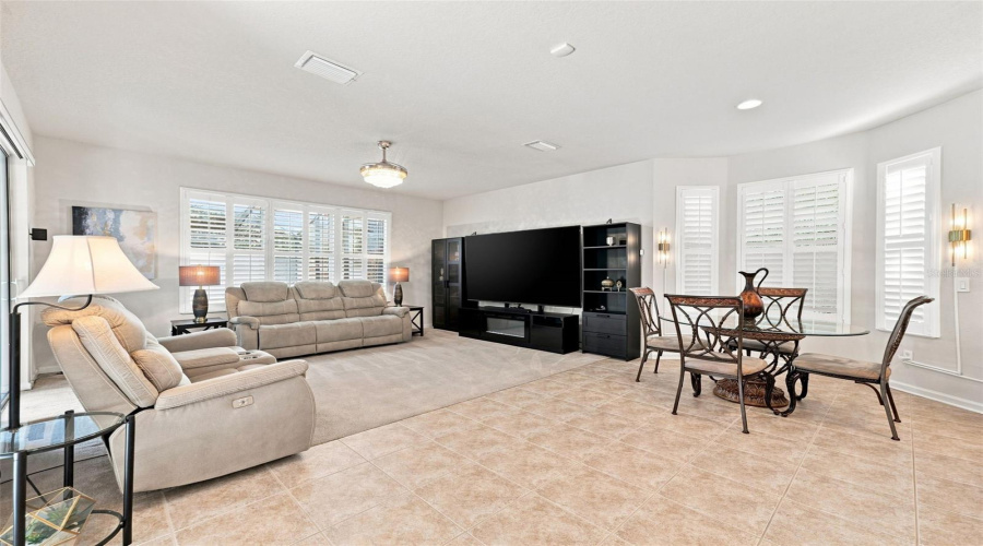 Brooksville, Florida 34604, 4 Bedroom Bedrooms, ,3 Bathroombathrooms,Residential,For Sale,Wake Robin,0,Mfrtb8538773