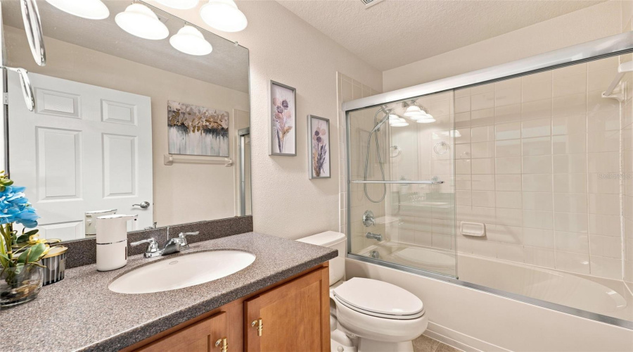 Brooksville, Florida 34604, 4 Bedroom Bedrooms, ,3 Bathroombathrooms,Residential,For Sale,Wake Robin,0,Mfrtb8538773