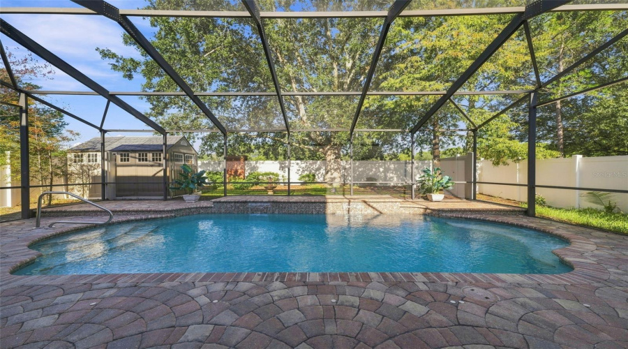 Brooksville, Florida 34604, 4 Bedroom Bedrooms, ,3 Bathroombathrooms,Residential,For Sale,Wake Robin,0,Mfrtb8538773