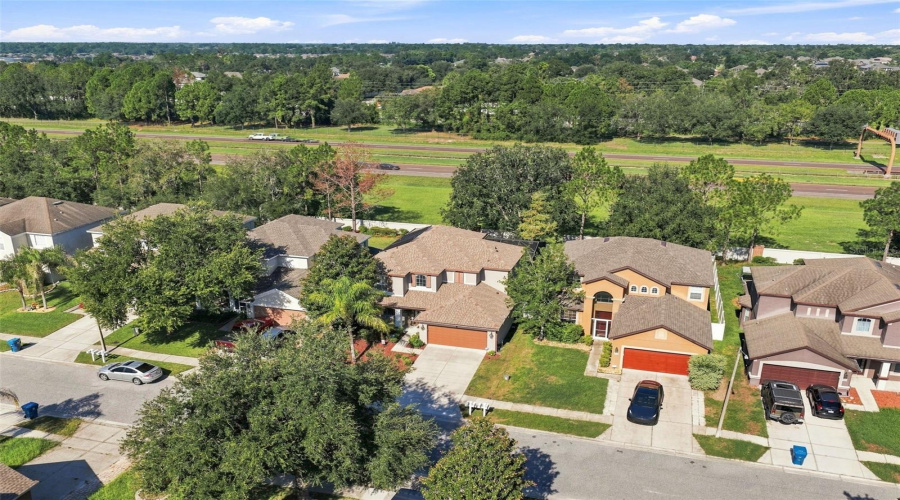 Brooksville, Florida 34604, 4 Bedroom Bedrooms, ,3 Bathroombathrooms,Residential,For Sale,Wake Robin,0,Mfrtb8538773