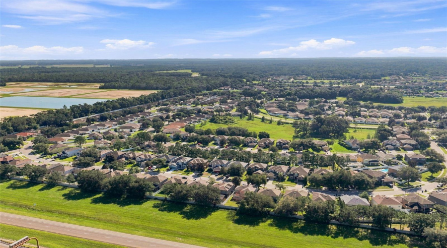 Brooksville, Florida 34604, 4 Bedroom Bedrooms, ,3 Bathroombathrooms,Residential,For Sale,Wake Robin,0,Mfrtb8538773