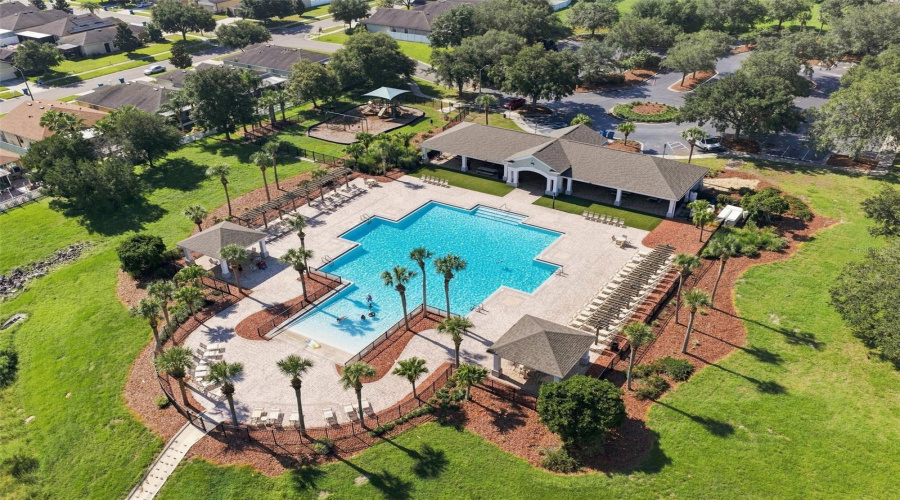 Brooksville, Florida 34604, 4 Bedroom Bedrooms, ,3 Bathroombathrooms,Residential,For Sale,Wake Robin,0,Mfrtb8538773