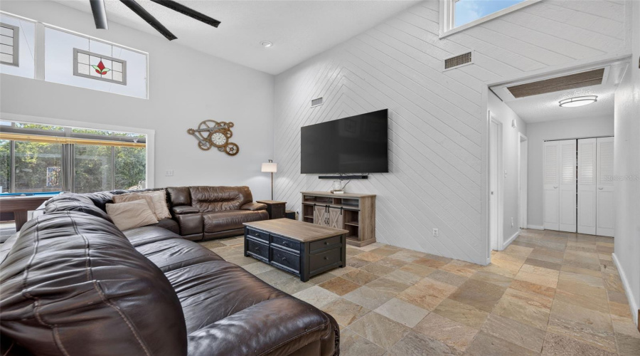 Longwood, Florida 32750, 4 Bedroom Bedrooms, ,3 Bathroombathrooms,Residential,For Sale,Slade,0,Mfro6434529
