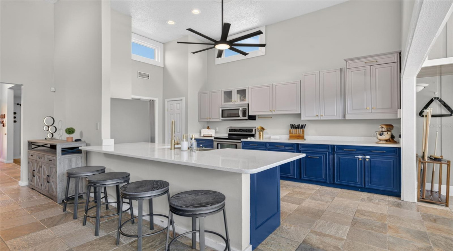 Longwood, Florida 32750, 4 Bedroom Bedrooms, ,3 Bathroombathrooms,Residential,For Sale,Slade,0,Mfro6434529