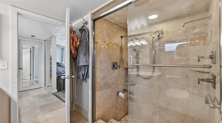 Longwood, Florida 32750, 4 Bedroom Bedrooms, ,3 Bathroombathrooms,Residential,For Sale,Slade,0,Mfro6434529