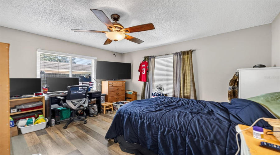 Longwood, Florida 32750, 4 Bedroom Bedrooms, ,3 Bathroombathrooms,Residential,For Sale,Slade,0,Mfro6434529