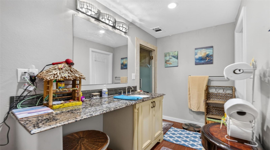 Longwood, Florida 32750, 4 Bedroom Bedrooms, ,3 Bathroombathrooms,Residential,For Sale,Slade,0,Mfro6434529
