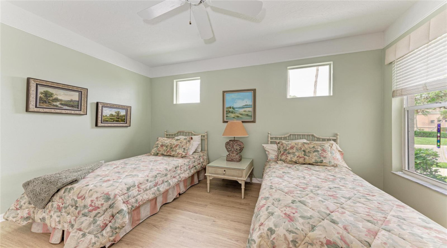 Sarasota, Florida 34238, 2 Bedroom Bedrooms, ,2 Bathroombathrooms,Residential,For Sale,Alamanda,0,Mfra4695839