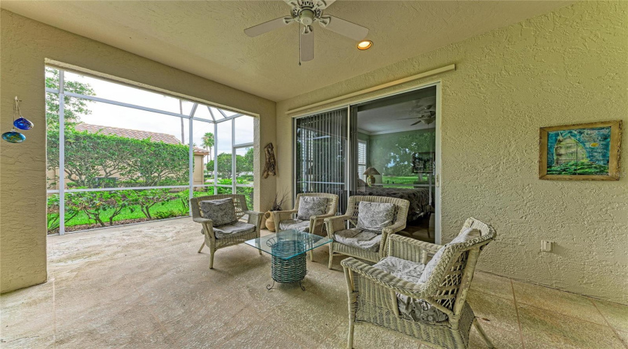 Sarasota, Florida 34238, 2 Bedroom Bedrooms, ,2 Bathroombathrooms,Residential,For Sale,Alamanda,0,Mfra4695839