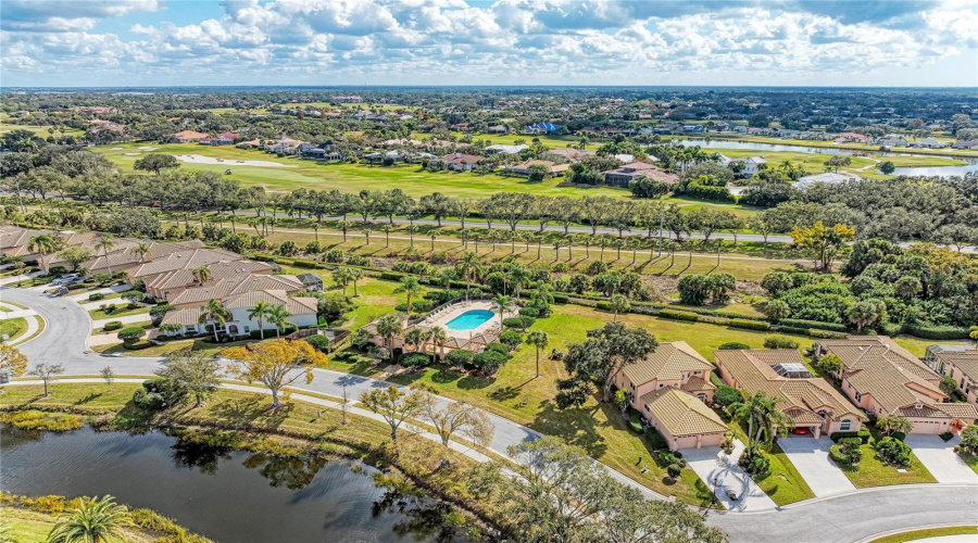 Sarasota, Florida 34238, 2 Bedroom Bedrooms, ,2 Bathroombathrooms,Residential,For Sale,Alamanda,0,Mfra4695839