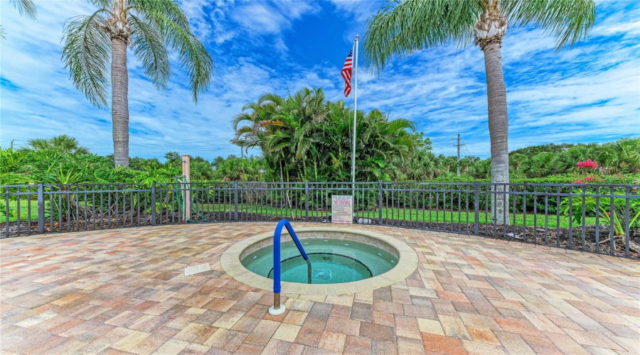 Sarasota, Florida 34238, 2 Bedroom Bedrooms, ,2 Bathroombathrooms,Residential,For Sale,Alamanda,0,Mfra4695839