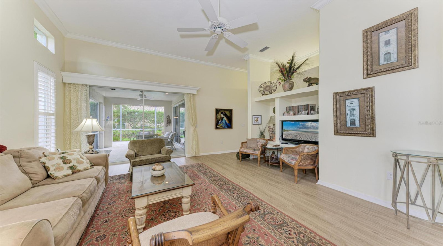 Sarasota, Florida 34238, 2 Bedroom Bedrooms, ,2 Bathroombathrooms,Residential,For Sale,Alamanda,0,Mfra4695839