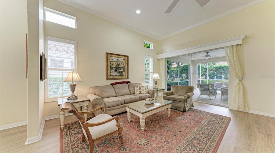 Sarasota, Florida 34238, 2 Bedroom Bedrooms, ,2 Bathroombathrooms,Residential,For Sale,Alamanda,0,Mfra4695839