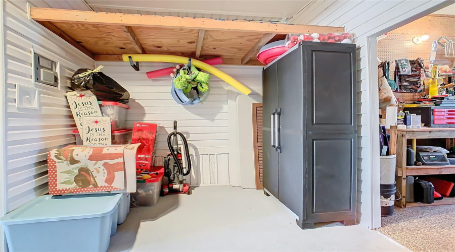 Lake Wales, Florida 33898, 3 Bedroom Bedrooms, ,2 Bathroombathrooms,Residential,For Sale,Orangewood,0,Mfrs5139169