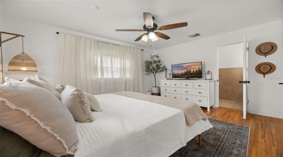 Winter Park, Florida 32789, 3 Bedroom Bedrooms, ,2 Bathroombathrooms,Residential,For Sale,Albert Lee,0,Mfro6435973
