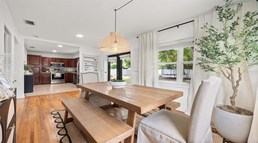 Winter Park, Florida 32789, 3 Bedroom Bedrooms, ,2 Bathroombathrooms,Residential,For Sale,Albert Lee,0,Mfro6435973