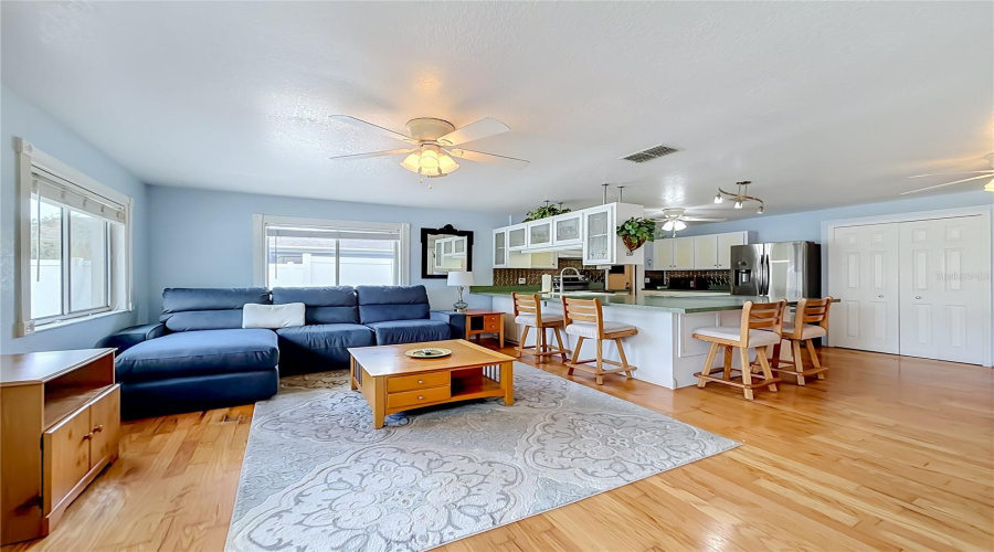 Orlando, Florida 32817, 3 Bedroom Bedrooms, ,2 Bathroombathrooms,Residential,For Sale,Pamlico,0,Mfro6433318