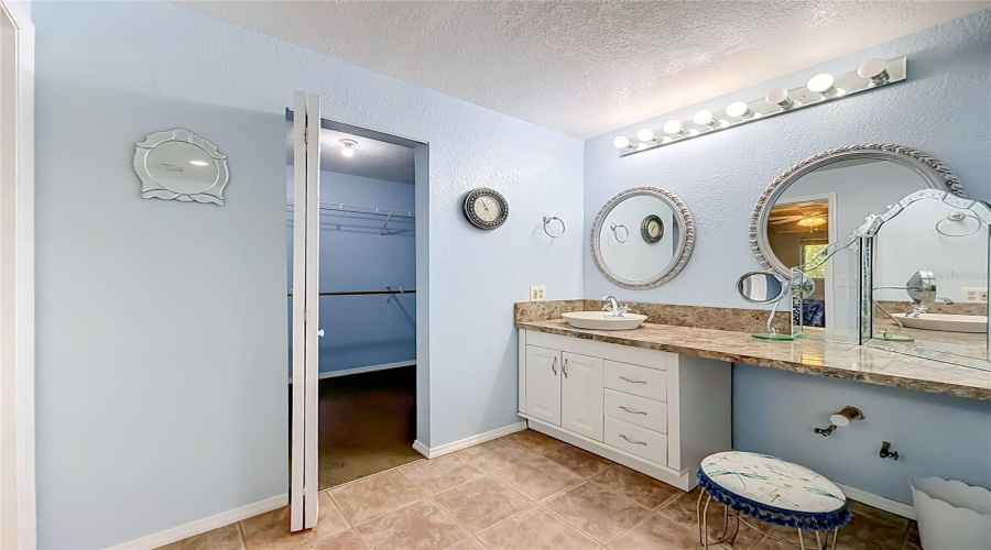 Orlando, Florida 32817, 3 Bedroom Bedrooms, ,2 Bathroombathrooms,Residential,For Sale,Pamlico,0,Mfro6433318