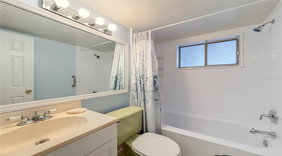 Orlando, Florida 32817, 3 Bedroom Bedrooms, ,2 Bathroombathrooms,Residential,For Sale,Pamlico,0,Mfro6433318